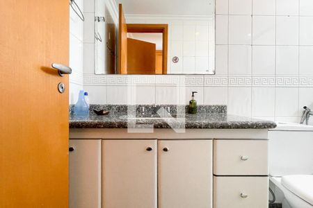 Apartamento para alugar com 148m², 3 quartos e 3 vagasSuíte 2 - banheiro