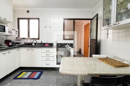 Apartamento para alugar com 148m², 3 quartos e 3 vagasCozinha