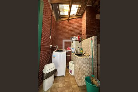 Casa à venda com 100m², 3 quartos e 2 vagasLavanderia