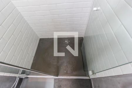 Apartamento para alugar com 50m², 1 quarto e 1 vaga Apartamento para alugar com 50m², 1 quarto e 1 vagaDetalhe do banheiro