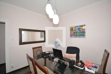 Casa à venda com 217m², 4 quartos e 2 vagasSala de Jantar