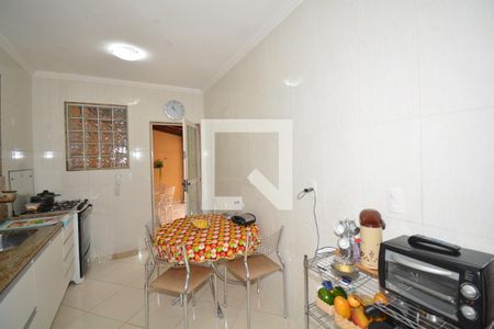 Casa à venda com 217m², 4 quartos e 2 vagasCozinha