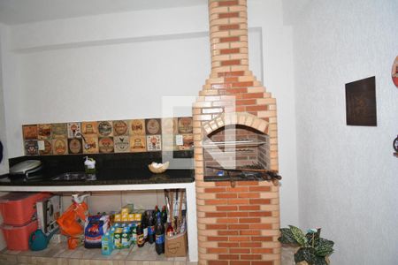 Casa à venda com 217m², 4 quartos e 2 vagasChurrasqueira