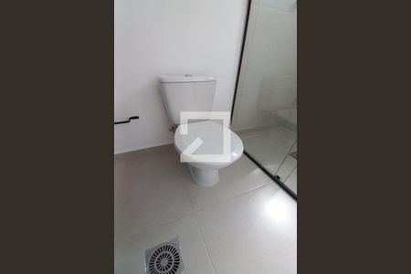 Detalhe do banheiro de apartamento para alugar com 1 quarto, 45m² em Jardim do Trevo, Campinas