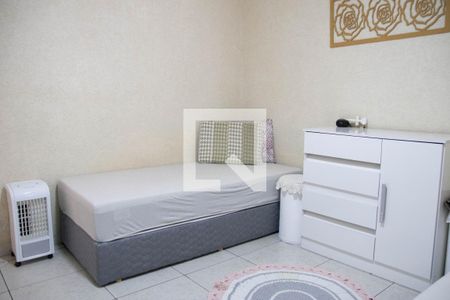 Quarto 1 de casa para alugar com 2 quartos, 136m² em Parque Casa de Pedra, São Paulo