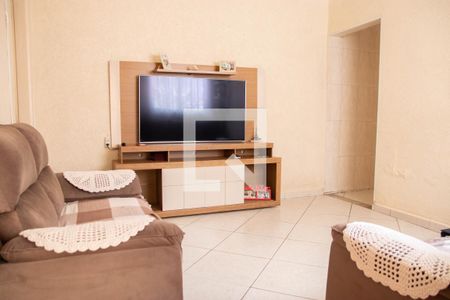 Sala de casa para alugar com 2 quartos, 136m² em Parque Casa de Pedra, São Paulo