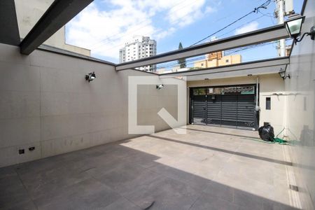 Casa à venda com 243m², 3 quartos e 4 vagas Casa à venda com 243m², 3 quartos e 4 vagasGaragem