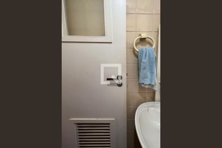 Apartamento à venda com 80m², 2 quartos e 2 vagasBanheiro de Serviço