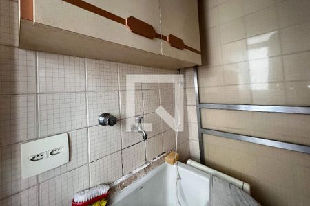 Apartamento à venda com 80m², 2 quartos e 2 vagasÁrea de Serviço