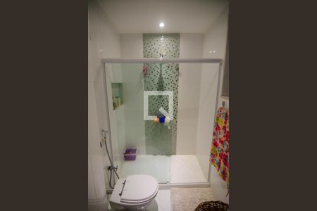 Apartamento à venda com 135m², 3 quartos e sem vaga Apartamento à venda com 135m², 3 quartos e sem vagaBanheiro Social