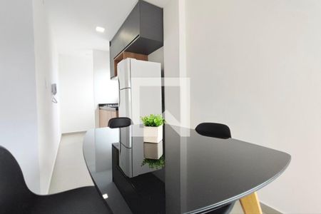 Sala de apartamento para alugar com 1 quarto, 45m² em Jardim do Trevo, Campinas