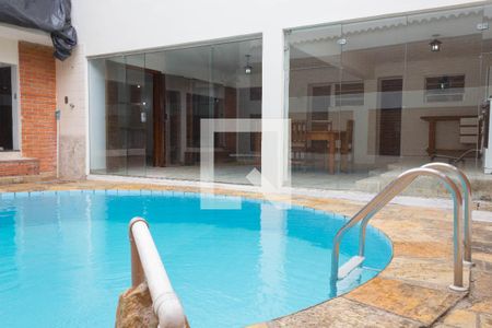 Casa à venda com 431m², 5 quartos e 4 vagasÁrea comum