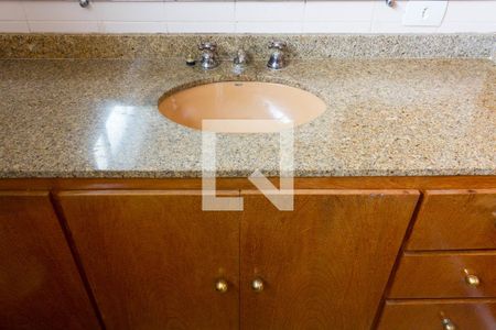 Casa à venda com 431m², 5 quartos e 4 vagasBanheiro