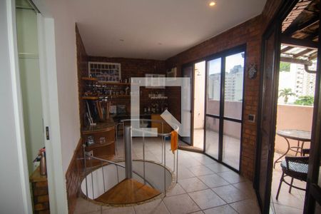 Apartamento à venda com 150m², 3 quartos e 2 vagas Apartamento à venda com 150m², 3 quartos e 2 vagasTerraço