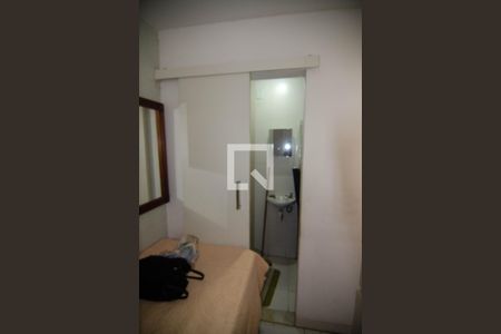 Apartamento à venda com 150m², 3 quartos e 2 vagas Apartamento à venda com 150m², 3 quartos e 2 vagasQuarto de Serviço