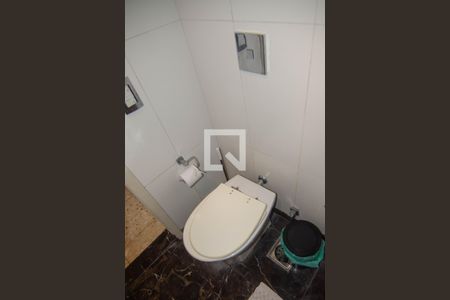 Apartamento à venda com 150m², 3 quartos e 2 vagas Apartamento à venda com 150m², 3 quartos e 2 vagasBanheiro do Quarto 1