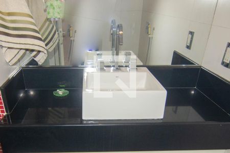 Apartamento à venda com 150m², 3 quartos e 2 vagas Apartamento à venda com 150m², 3 quartos e 2 vagasBanheiro Social