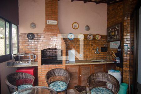 Apartamento à venda com 150m², 3 quartos e 2 vagas Apartamento à venda com 150m², 3 quartos e 2 vagasTerraço