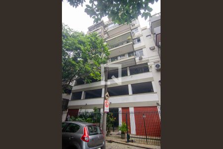 Apartamento à venda com 150m², 3 quartos e 2 vagas Apartamento à venda com 150m², 3 quartos e 2 vagasFachada