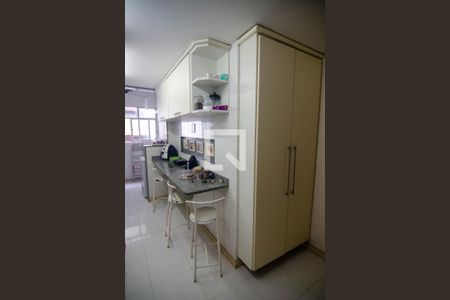 Apartamento à venda com 150m², 3 quartos e 2 vagas Apartamento à venda com 150m², 3 quartos e 2 vagasCozinha