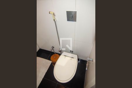 Apartamento à venda com 150m², 3 quartos e 2 vagas Apartamento à venda com 150m², 3 quartos e 2 vagasBanheiro Social