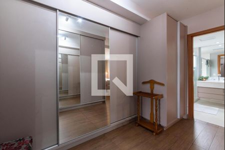 Apartamento à venda com 150m², 3 quartos e 3 vagasCloset - Suíte 3
