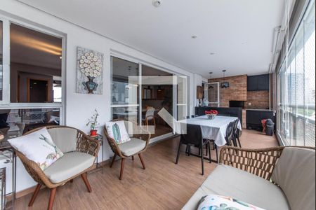 Apartamento à venda com 150m², 3 quartos e 3 vagasVaranda