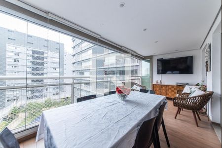 Apartamento à venda com 150m², 3 quartos e 3 vagasVaranda