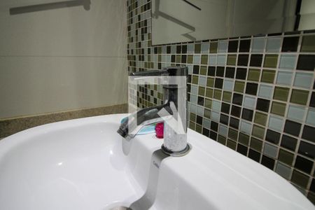 Apartamento à venda com 88m², 2 quartos e 1 vaga Apartamento à venda com 88m², 2 quartos e 1 vagaBanheiro Social