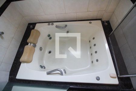 Apartamento à venda com 145m², 3 quartos e 2 vagasBanheiro da Suíte