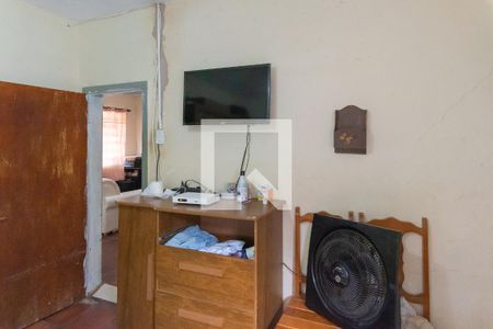 Casa à venda com 70m², 2 quartos e 3 vagas Casa à venda com 70m², 2 quartos e 3 vagasSuíte