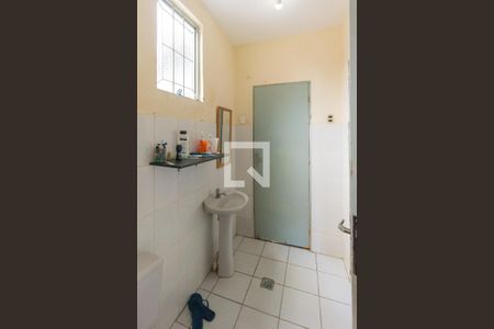 Casa à venda com 70m², 2 quartos e 3 vagas Casa à venda com 70m², 2 quartos e 3 vagasBanheiro da Suíte e Social