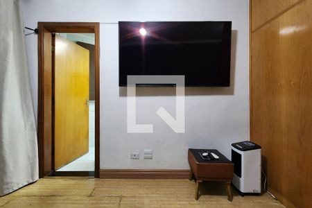 Apartamento à venda com 129m², 3 quartos e 2 vagas Apartamento à venda com 129m², 3 quartos e 2 vagasSuite