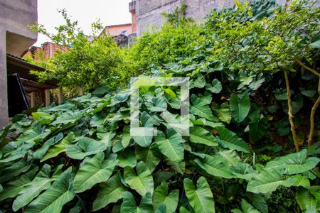 Casa à venda com 180m², 2 quartos e 3 vagasÁrea externa - Terreno