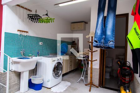 Casa à venda com 125m², 3 quartos e 1 vagaÁrea de Serviço