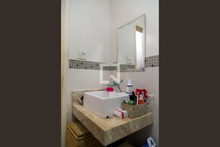 Casa à venda com 125m², 3 quartos e 1 vagaBanheiro