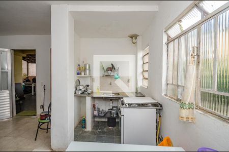 Casa à venda com 160m², 3 quartos e 2 vagas Casa à venda com 160m², 3 quartos e 2 vagasCozinha