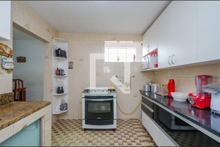 Casa à venda com 160m², 3 quartos e 2 vagas Casa à venda com 160m², 3 quartos e 2 vagasCozinha