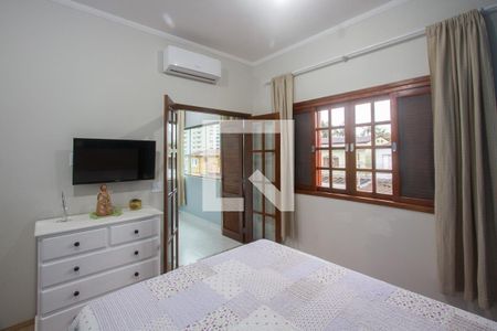 Casa à venda com 225m², 4 quartos e 4 vagasSuíte