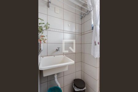 Apartamento à venda com 60m², 2 quartos e 1 vaga Apartamento à venda com 60m², 2 quartos e 1 vagaCozinha e Área de Serviço