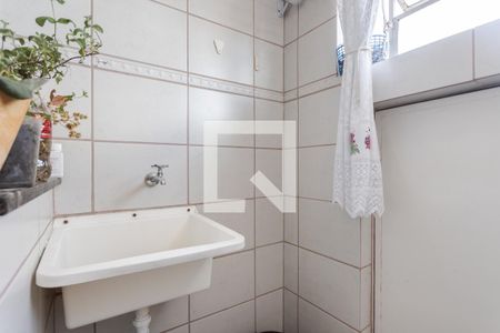 Apartamento à venda com 60m², 2 quartos e 1 vaga Apartamento à venda com 60m², 2 quartos e 1 vagaCozinha e Área de Serviço