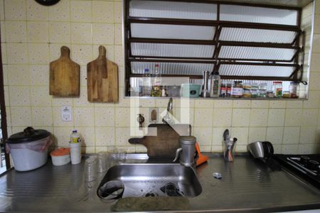 Casa à venda com 121m², 3 quartos e 2 vagasPia da cozinha