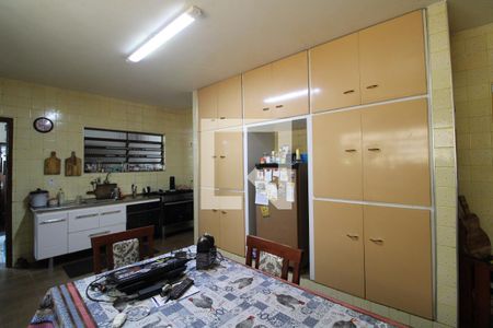 Casa à venda com 121m², 3 quartos e 2 vagasCozinha