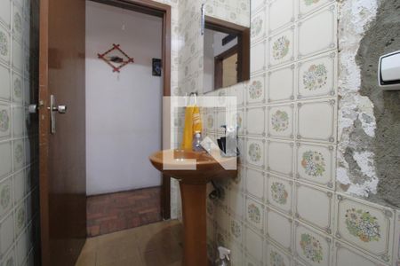 Casa à venda com 121m², 3 quartos e 2 vagasBanheiro