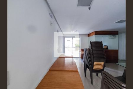 Apartamento à venda com 50m², 2 quartos e 1 vaga Apartamento à venda com 50m², 2 quartos e 1 vagaÁrea comum - Salão de festas