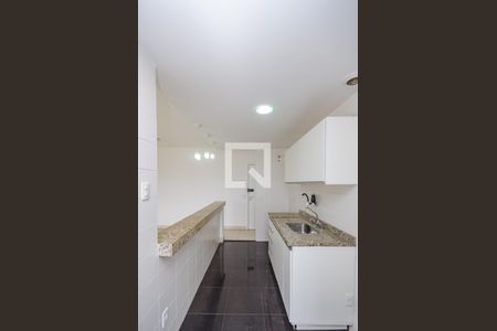 Apartamento à venda com 77m², 2 quartos e 1 vagaCozinha