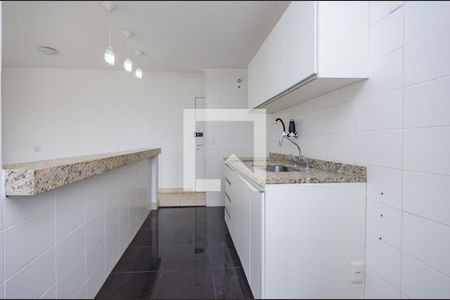Apartamento à venda com 77m², 2 quartos e 1 vagaCozinha