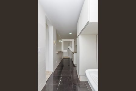 Apartamento à venda com 77m², 2 quartos e 1 vagaÁrea de Serviço