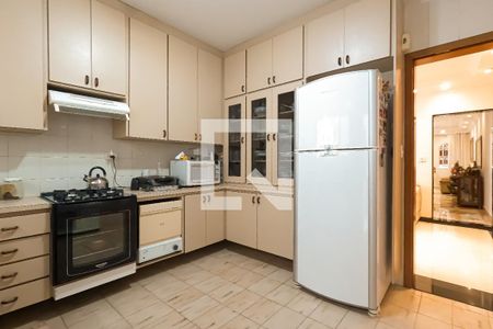 Casa à venda com 175m², 3 quartos e 2 vagas Casa à venda com 175m², 3 quartos e 2 vagasCozinha