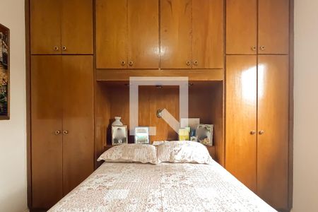 Casa à venda com 175m², 3 quartos e 2 vagas Casa à venda com 175m², 3 quartos e 2 vagasSuíte